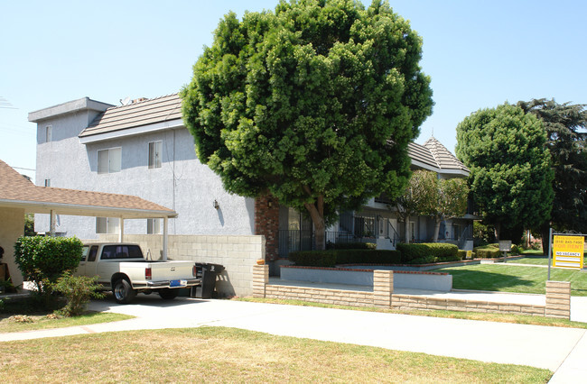 Building Photo - 1211 Scott Road Rental