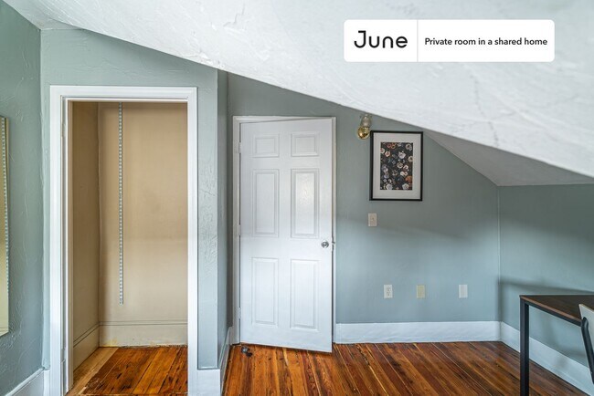 Photo - Room in Shared 6 bed/2 bath home Unit F