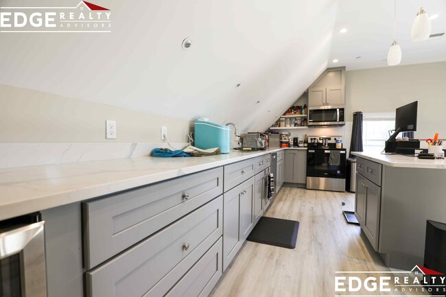 Photo - 125 Murdock St Apartments Unit 3