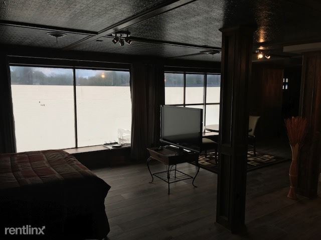 Photo - 1 br, 1 bath Condo - 3601 Dodge St