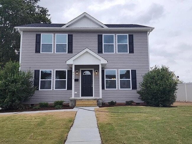 Photo - RENOVATED 4 BEDROOM/3 BATH IN NORFOLK! READY FOR RENT!!