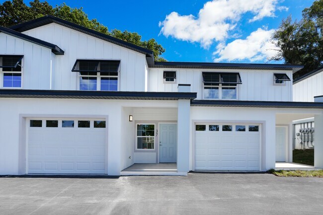 Photo - 37 SE 15th Terrace