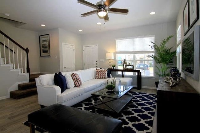 Photo - 718 Tinton Falls Ln