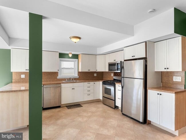 Photo - 860 Pennsylvania Ave