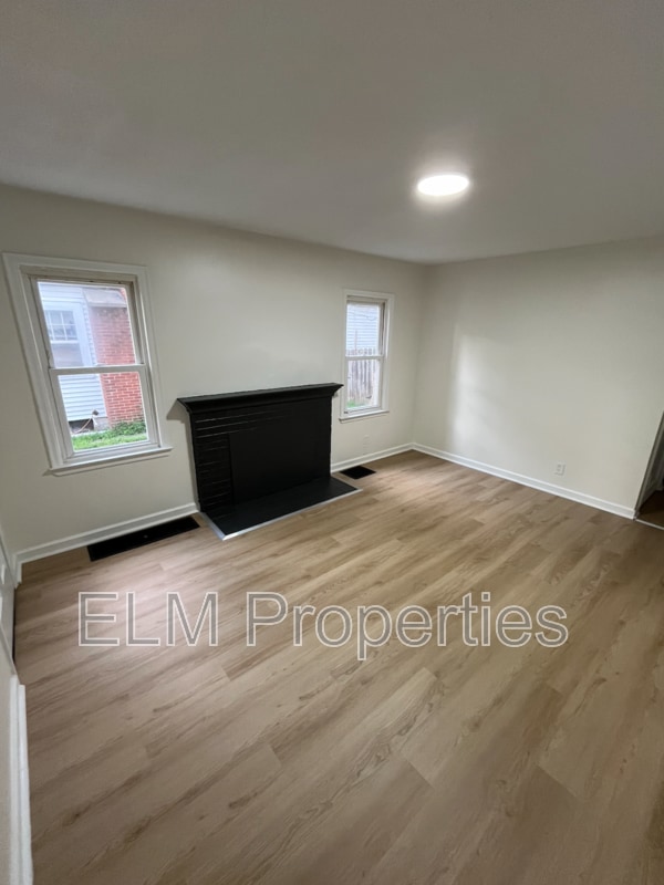 Photo - 474 S Weyant Ave