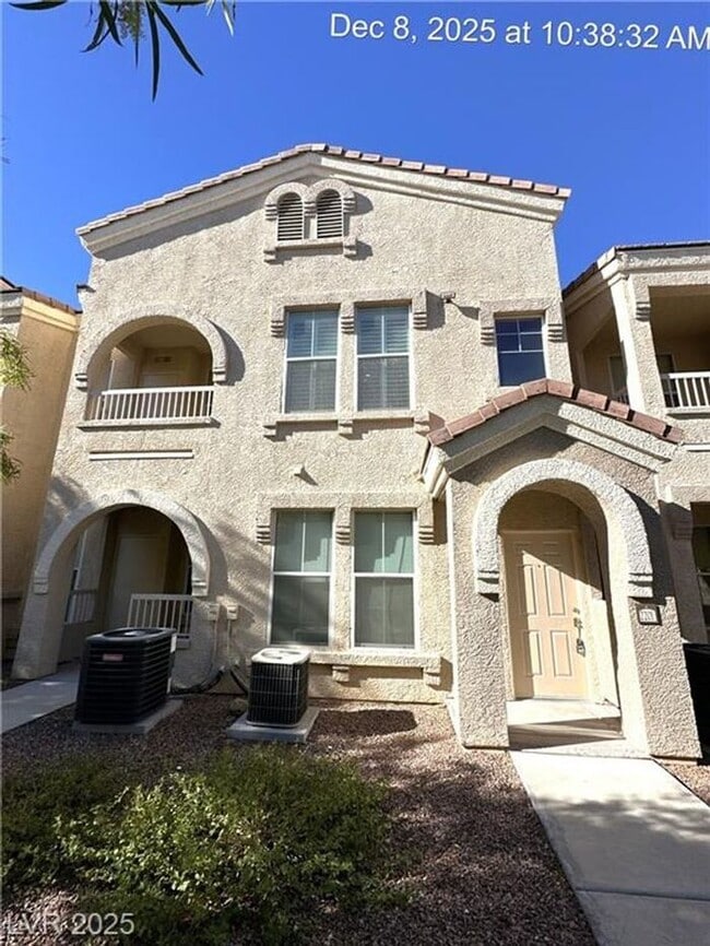 Photo - CONDO IN NORTHWEST GATED COMMUNITY