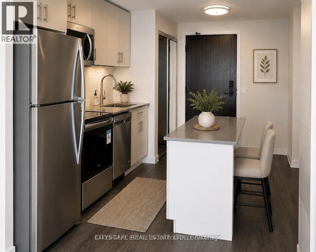 Photo - 2782 Barton St E Unit 809
