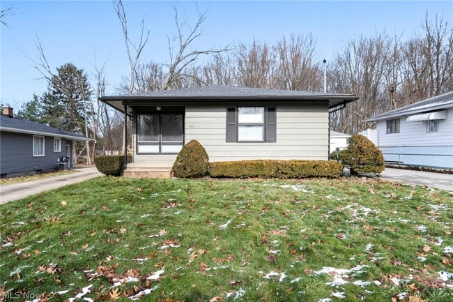 Building Photo - 1171 Jason Ave