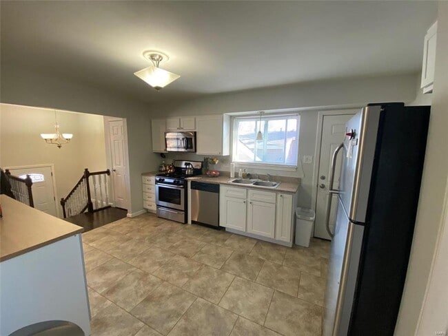 Photo - 7 Edgeworth Ave