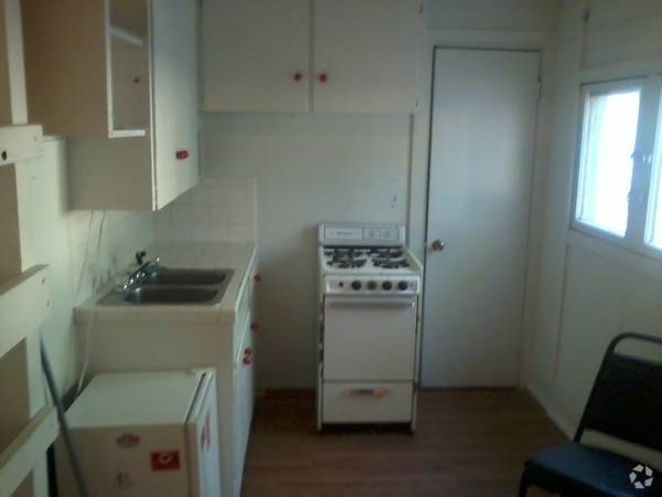 Building Photo - 209 S Duck St Unit #3 Rental