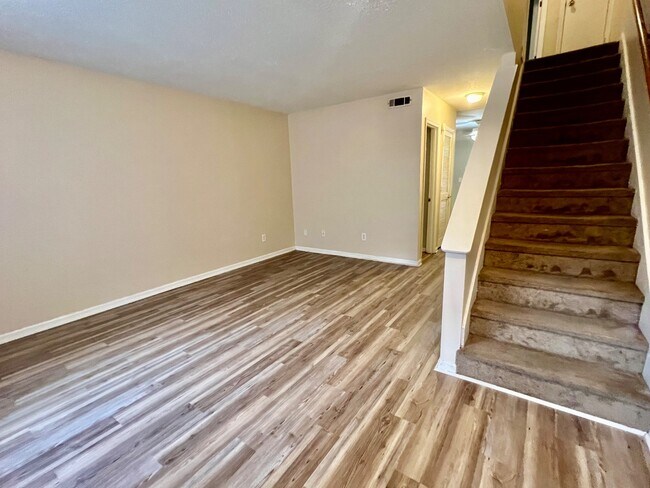 Photo - 113 Timber Ln