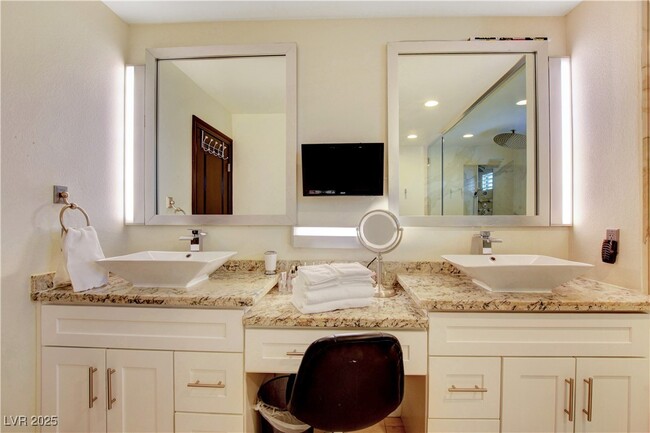 Photo - 3541 Winter Wren St