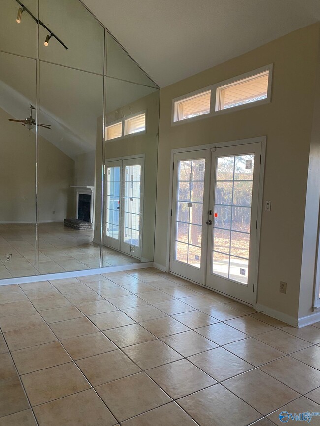 Photo - 1105 Sandy Springs Rd NW