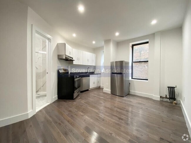 Building Photo - 3620 Broadway Rental