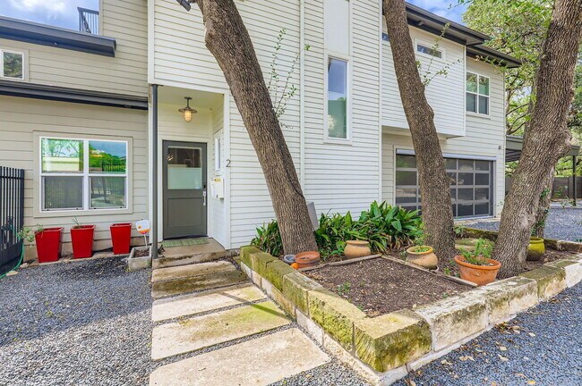 Photo - 1211 W Mary St