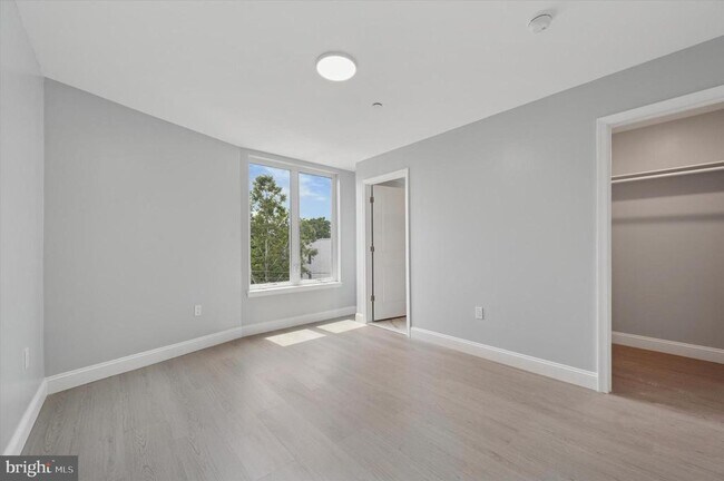 Photo - 2405 Ridge Ave Unit 3