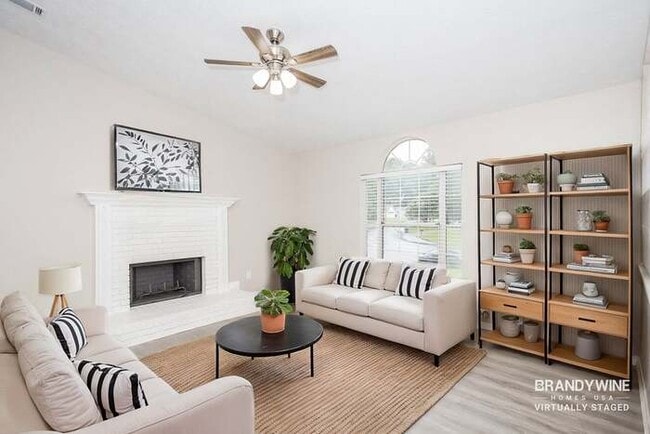 Photo - 6445 Emerald Pointe Cir