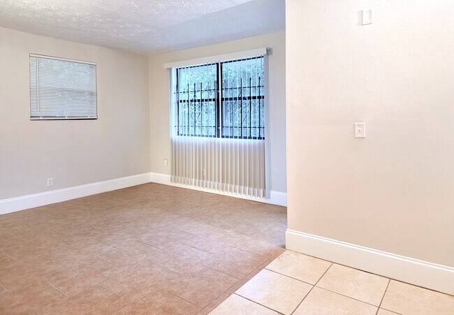 Photo - NEW JAX APTS