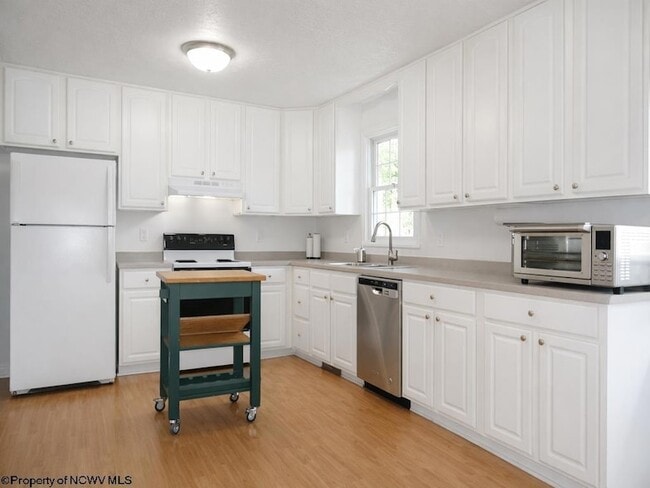 Photo - 1340 Headlee Ave