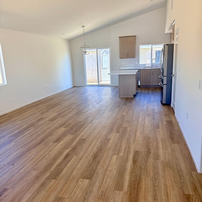 11702 Sebastian Rd