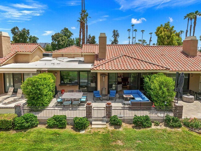 Photo - 235 Santa Barbara Cir