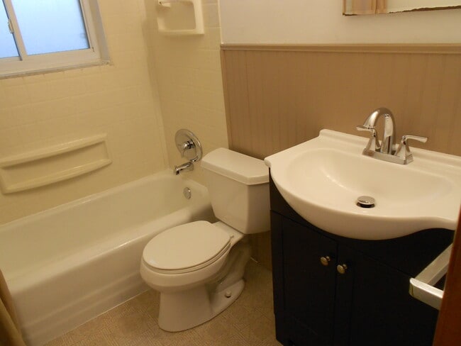 Photo - 1651 3rd St Unidad #4