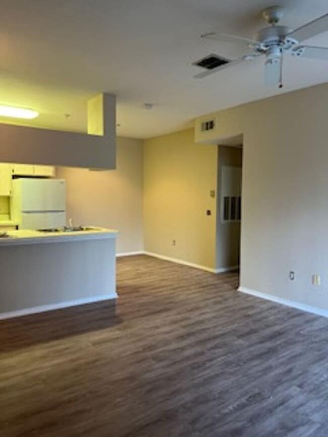 Photo - Holiday Special $500 off first full months rent- The Preserve at Temple Terrace