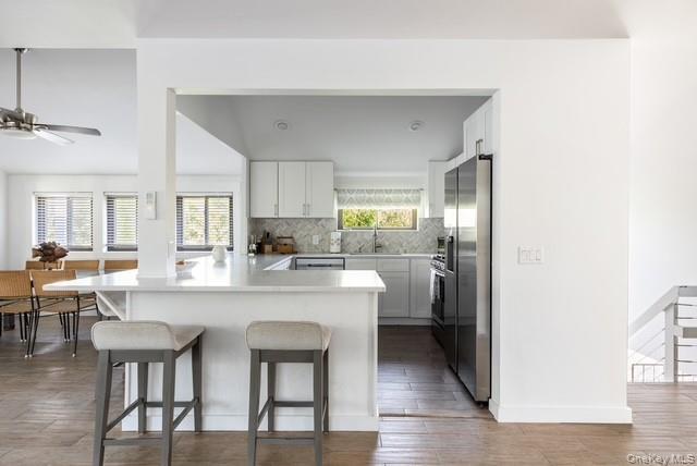 294 Wilmot Rd