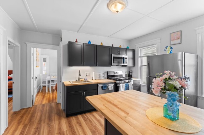 Photo - 29 Harbor St