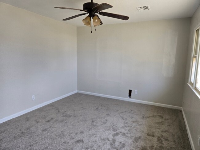 Photo - Clean 3BD/1BA