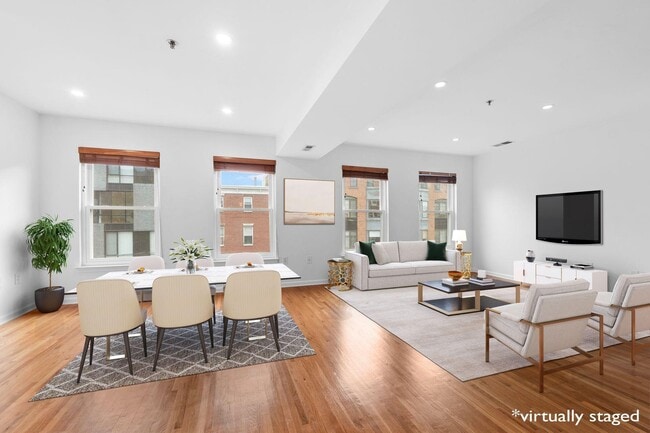 Building Photo - 88 Monroe St Unit 3