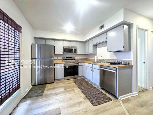 Photo - 1150 Inca St