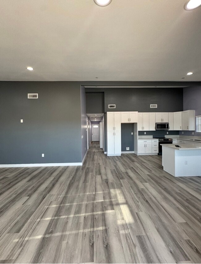 Photo - 7333 Jimson Ave