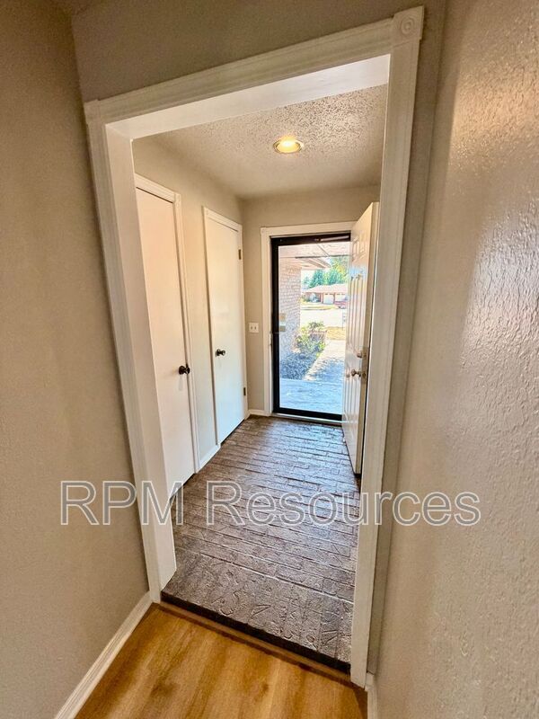 Photo - 1208 Beano Bend