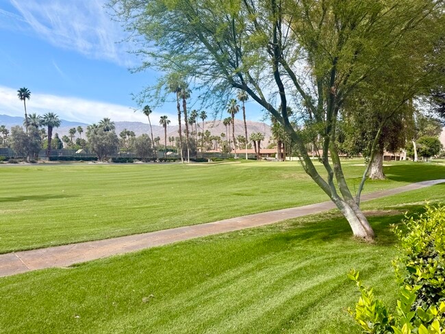 Building Photo - 255 San Remo St