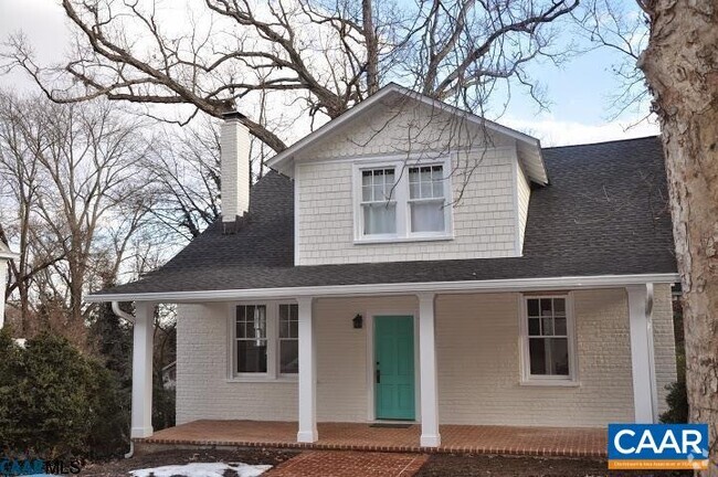 Building Photo - 910 Rugby Rd Rental