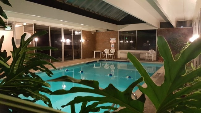 Indoor Heated Pool - Manchester Apartments