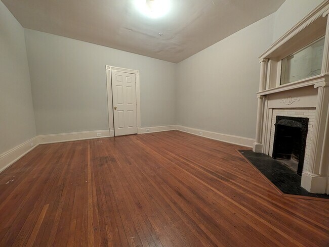 Photo - 1129 Rivermont, Unit 3 Unit 3