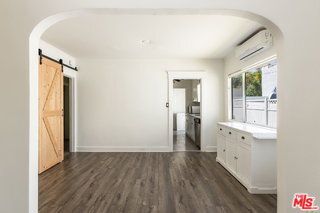 Photo - 1553 N Stanley Ave