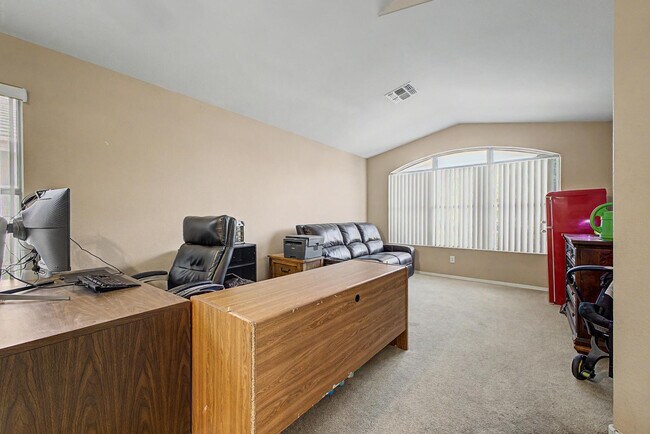 Photo - 20004 N 65th Dr