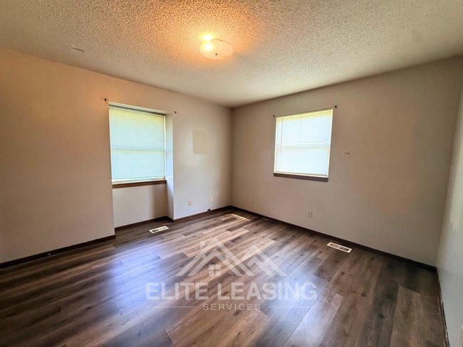 Photo - 2 Bed Duplex with Finished Basement & Large Backyard