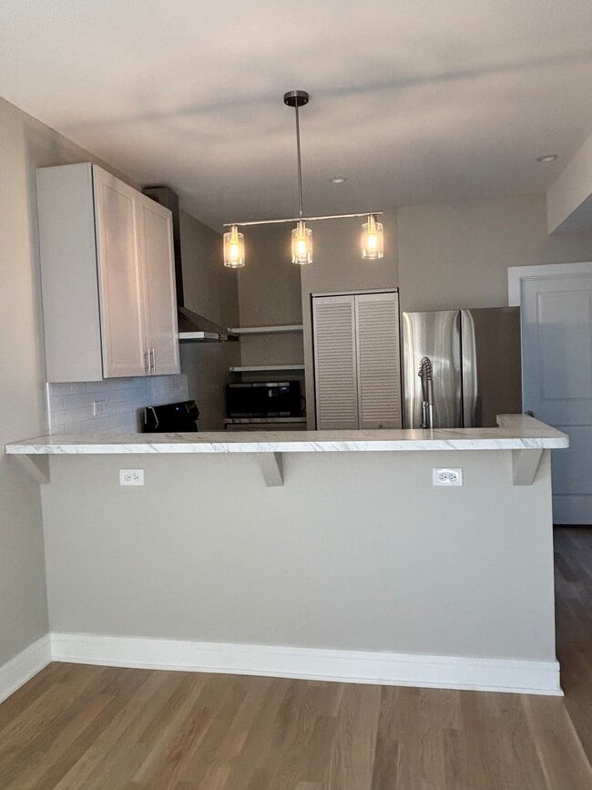 Photo - 2000 W Superior St Unit 4R