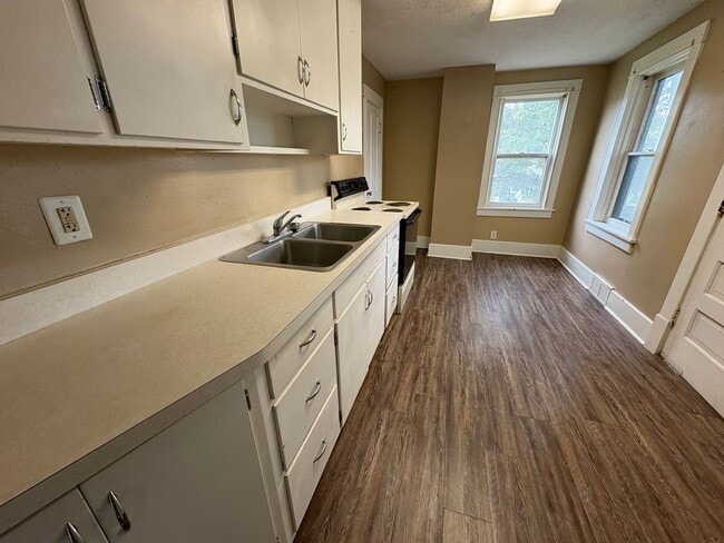 Photo - 308/310 3rd St SE Unit 310