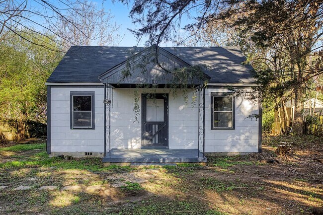 Building Photo - Move-In Ready Home with Hardwood Floors & Detached Workshop