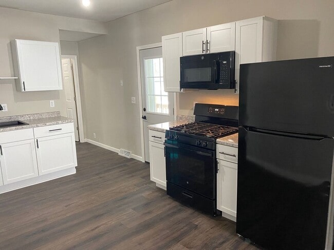 Photo - 500 Pier St Unit Lower