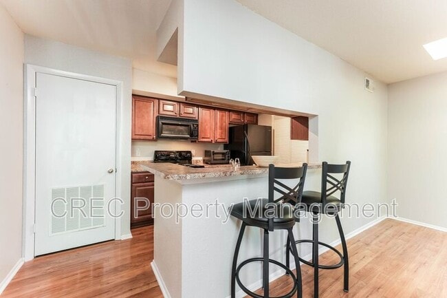 Photo - 1481 Center St Ext