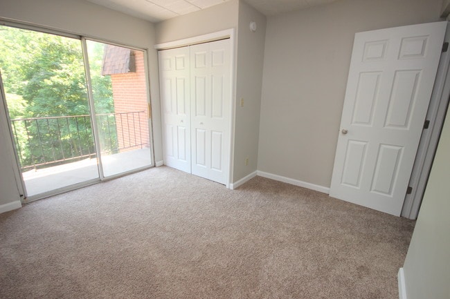 Building Photo - Sycamore Gardens Rental