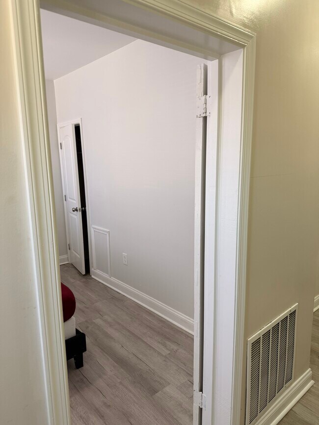 Photo - 328 Pattison St