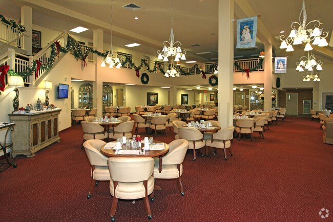 Photo - Holiday Cedar Ridge