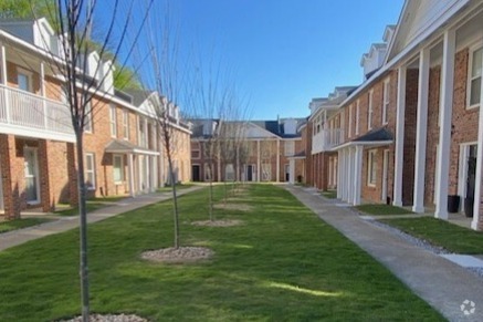Building Photo - Canterbury Commons Rental